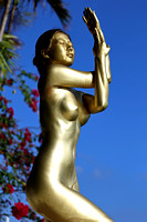 Tomas Loewy Photography - Gold Statue Hahae 007