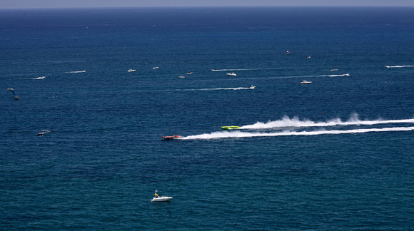 Power Boats Race Sunny Isles seen from Sayan Penthouse 006.jpg