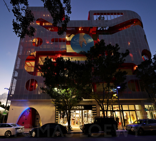 Design District  Museum Garage f 14